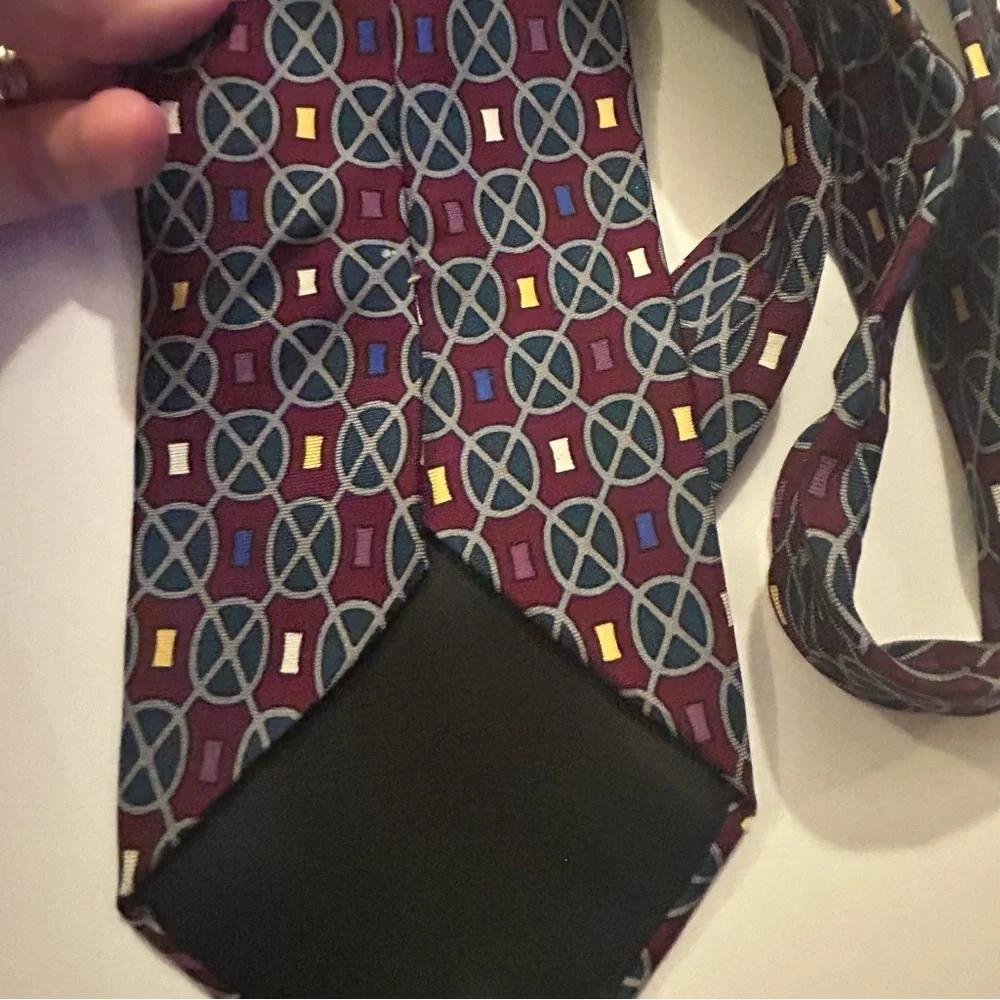 Oscar de la Renta neckwear Couture imported silk geo printed tie USA preppy